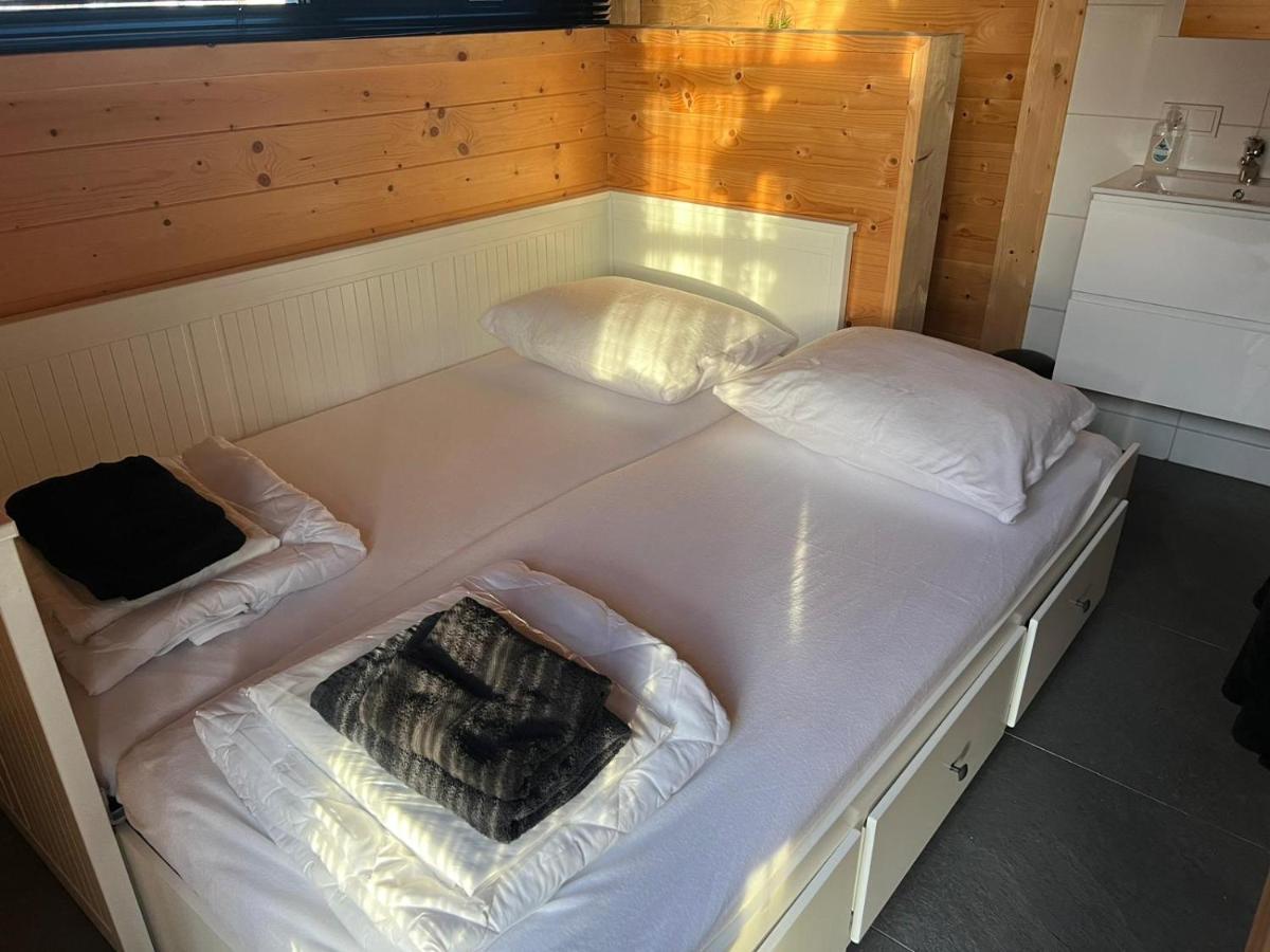 Chalet Met Sauna En Airconditioning Sint Annaland Dış mekan fotoğraf